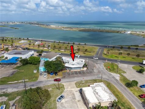 701 Highway 35 N Rockport TX 78382