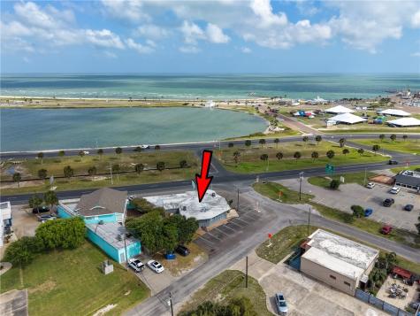 701 Highway 35 N Rockport TX 78382