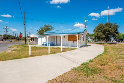100 E Huisache Street Falfurrias TX 78355