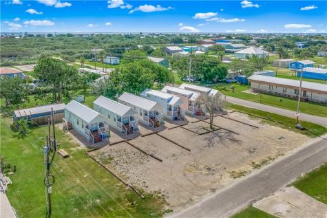 702 N 8th St N Port O'connor TX 77982