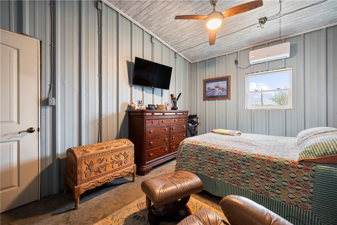 206 Highway 35 S Rockport TX 78382