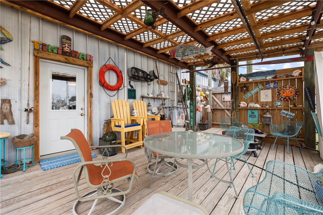 206 Highway 35 S Rockport TX 78382