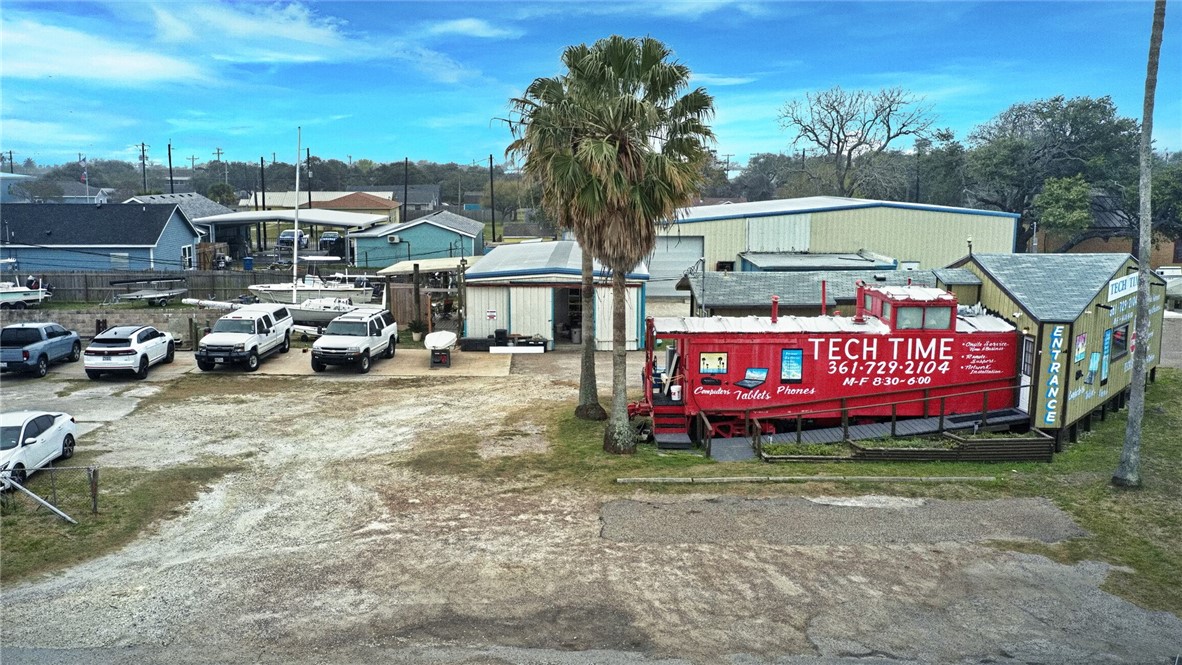 206 Highway 35 S Rockport TX 78382