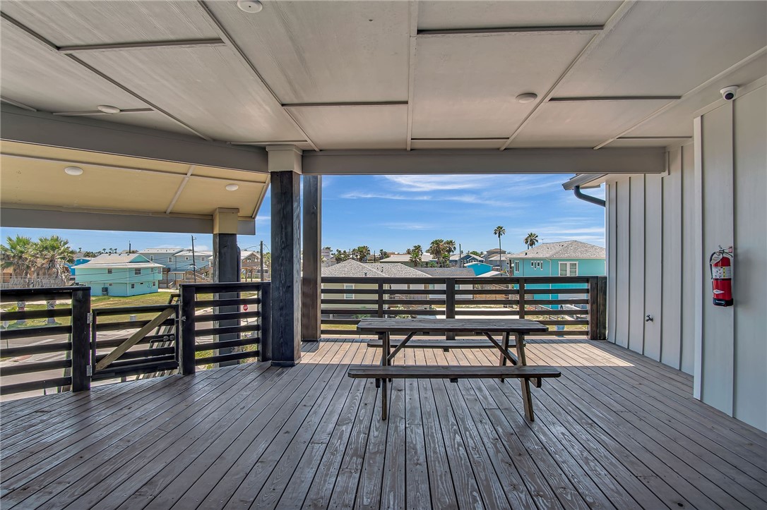 114 E Avenue J Port Aransas TX 78373