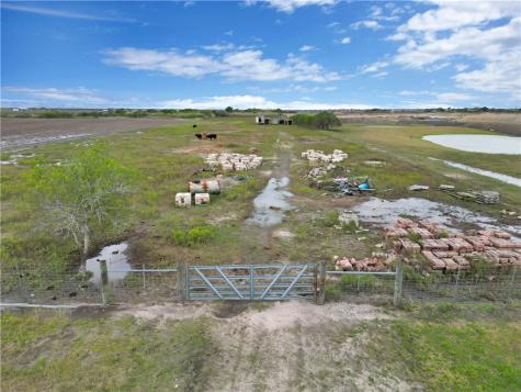 2977 Cr 37 Corpus Christi TX 78417