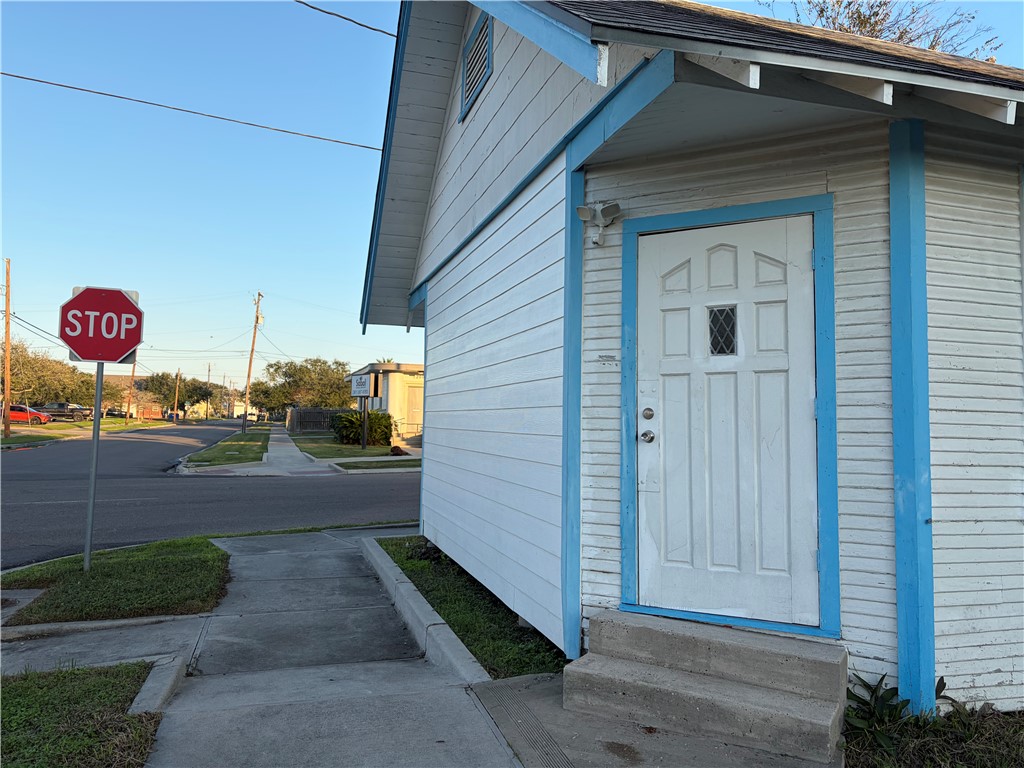 1203 Santa Fe Street Corpus Christi TX 78404