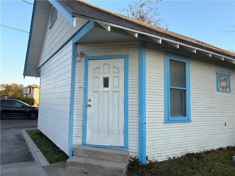 1203 Santa Fe Street Corpus Christi TX 78404