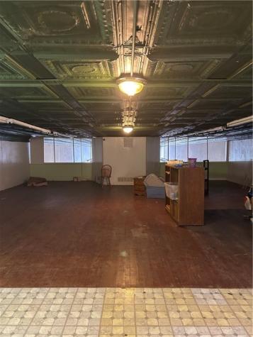 327 N Washington Street Beeville TX 78102