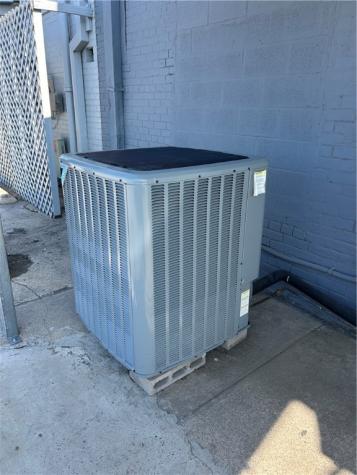 327 N Washington Street Beeville TX 78102