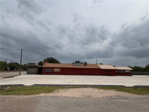 2341 N Highway 281 Alice TX 78332