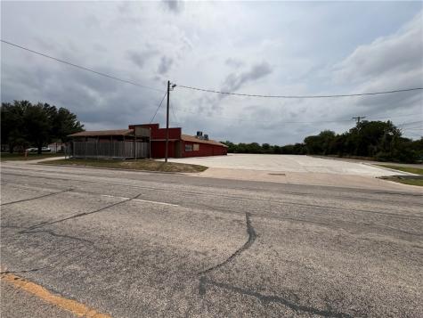 2341 N Highway 281 Alice TX 78332