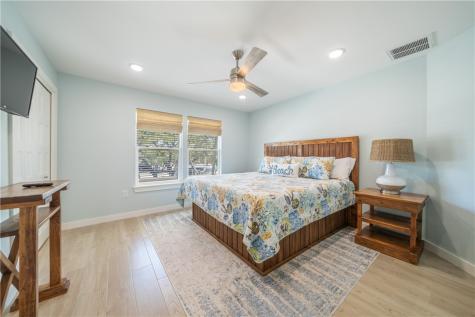 1806 Highway 35 N. Rockport TX 78382