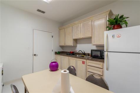 215 E 1st Street Alice TX 78332