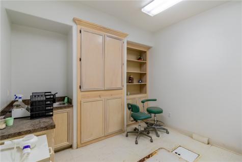 215 E 1st Street Alice TX 78332