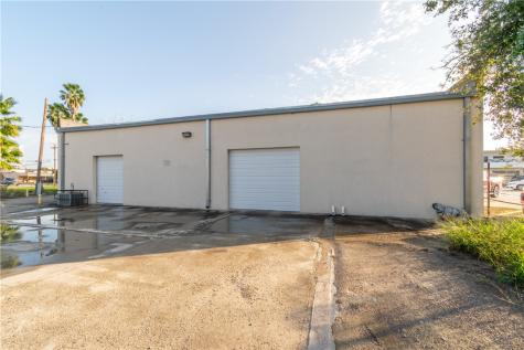 215 E 1st Street Alice TX 78332