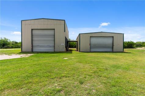 7711 Highway 359 Orange Grove TX 78372