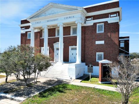 107 N 4th Street Robstown TX 78380