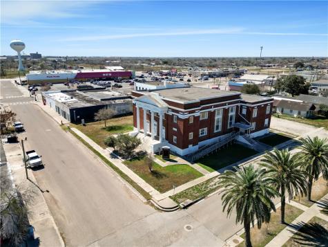 107 N 4th Street Robstown TX 78380