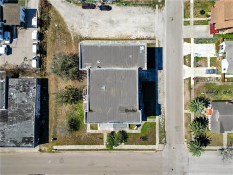 107 N 4th Street Robstown TX 78380