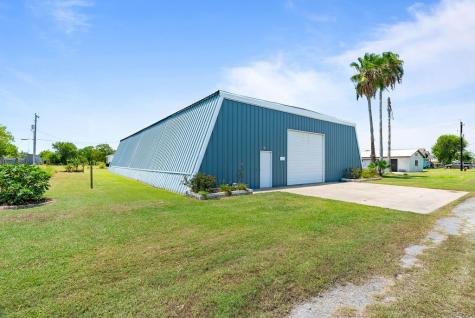 512 Main Street Austwell TX 77950