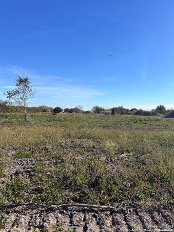 1130 N Us Highway 181 Frontage Road Beeville TX 78102