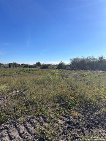 1130 N Us Highway 181 Frontage Road Beeville TX 78102