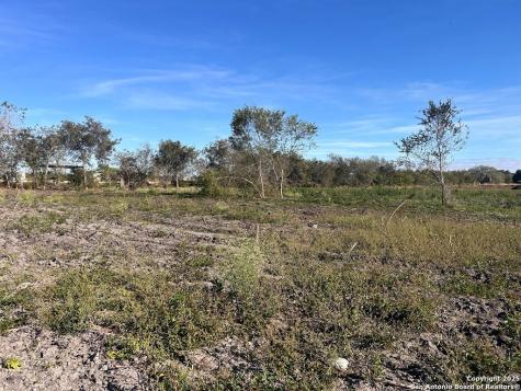 1130 N Us Highway 181 Frontage Road Beeville TX 78102
