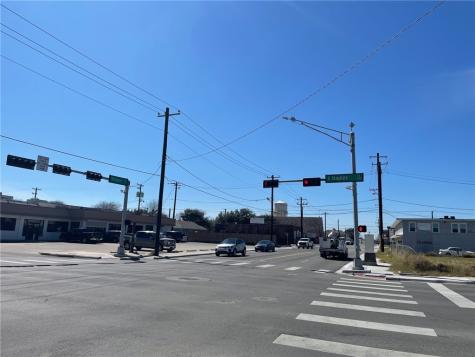 1231 & 1235 Staples Street Corpus Christi TX 78404