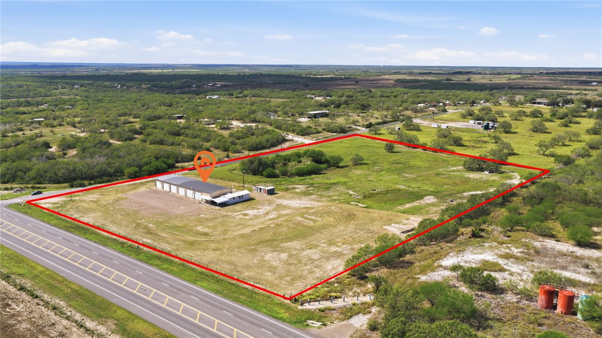 100 County Road 133 George West TX 78022