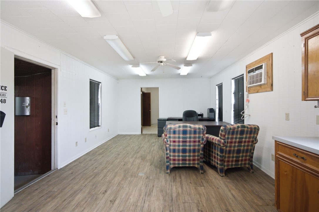 100 County Road 133 George West TX 78022