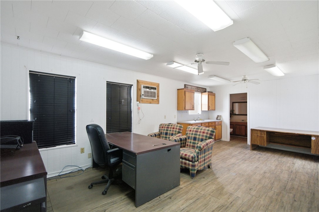100 County Road 133 George West TX 78022
