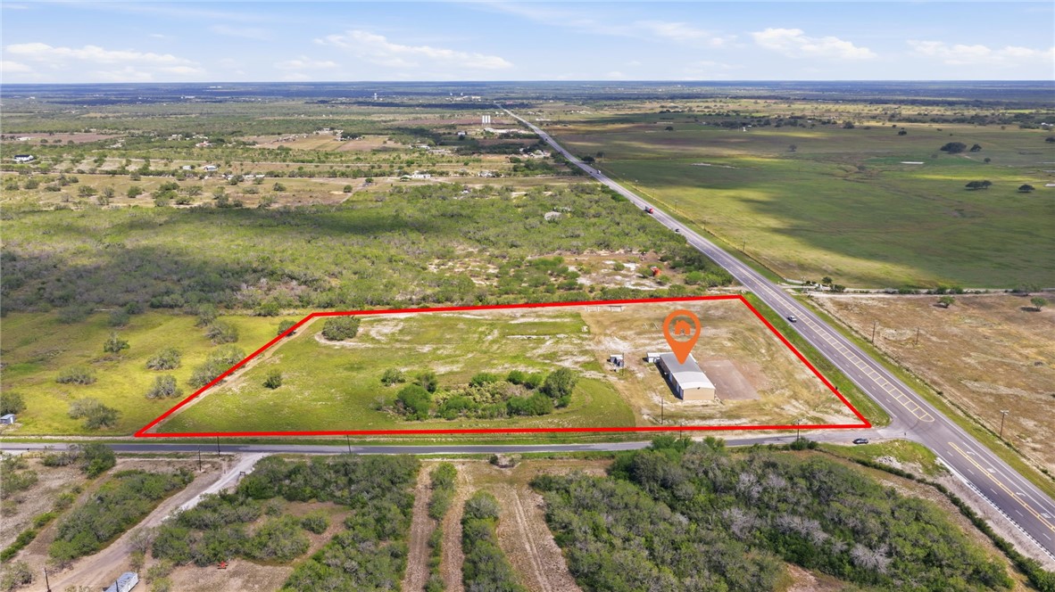 100 County Road 133 George West TX 78022