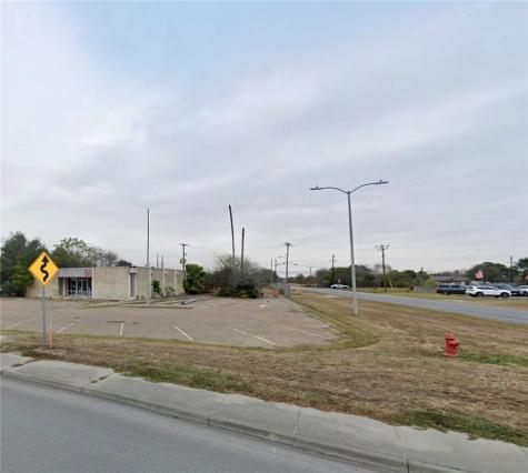 900 Moore Avenue Portland TX 78374