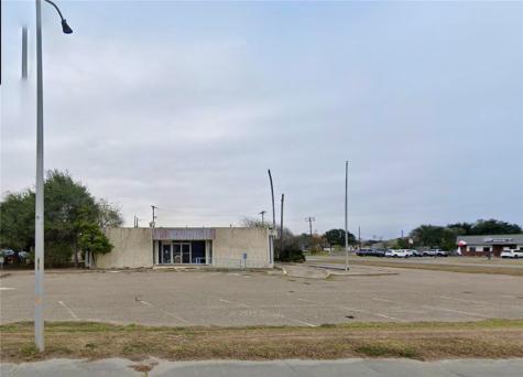 900 Moore Avenue Portland TX 78374