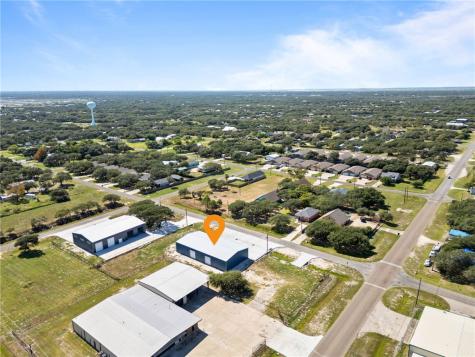 916 Fuqua Street Rockport TX 78382