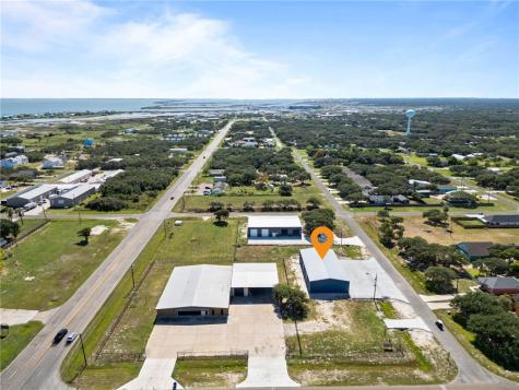 916 Fuqua Street Rockport TX 78382