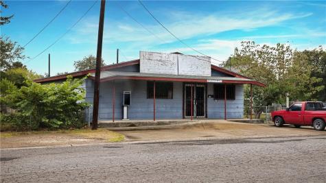 519 Avenue B Sinton TX 78387