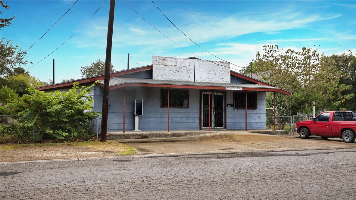 519 Avenue B Sinton TX 78387
