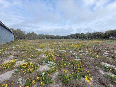 1803 Highway 35 Highway S Rockport TX 78382