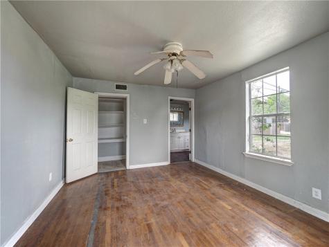 1106 E Huisache Avenue Kingsville TX 78363