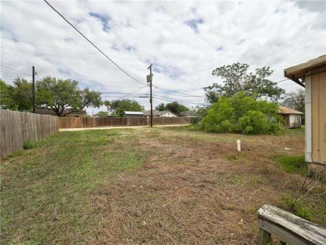 1106 E Huisache Avenue Kingsville TX 78363
