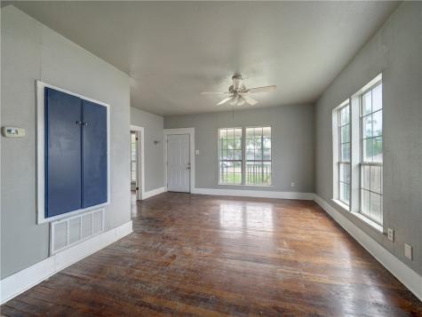 1106 E Huisache Avenue Kingsville TX 78363