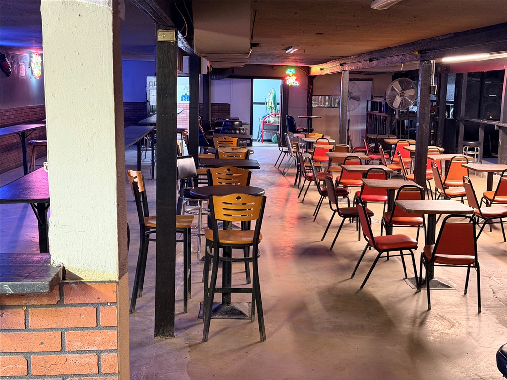 3239 W Commerce Street San Antonio TX 78207