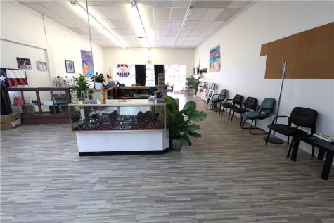 314, 316 E Kleberg Avenue Kingsville TX 78363