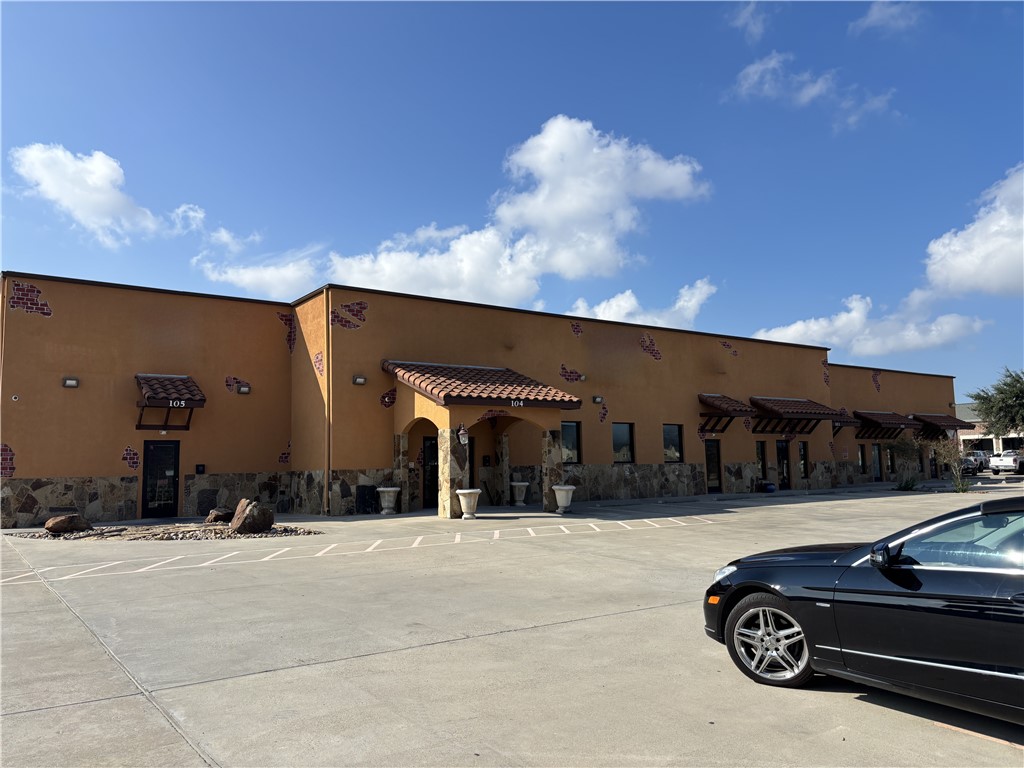 6917 S Staples Street 105 Corpus Christi TX 78413