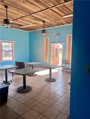 406 N Johnson Street Alice TX 78332