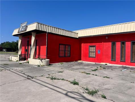 406 N Johnson Street Alice TX 78332