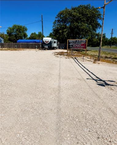 420 N Norton Freer TX 78357