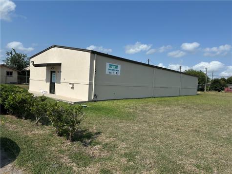 1403 E Corral Avenue Kingsville TX 78363