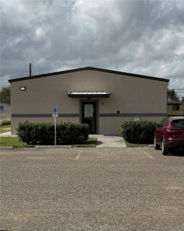 1403 E Corral Avenue Kingsville TX 78363